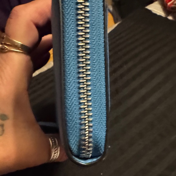 Kate Spade Sky Blue Zip Wallet - Picture 11 of 14